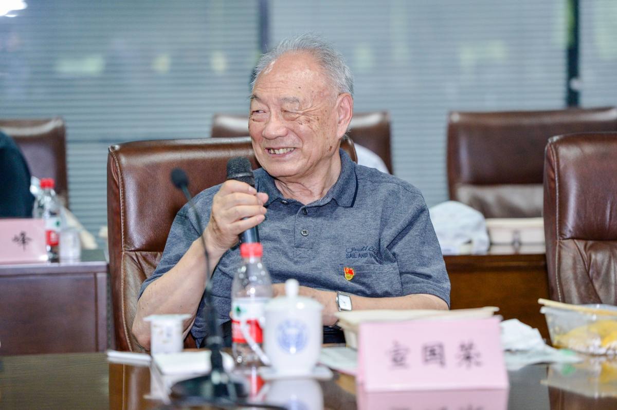 台湾av
