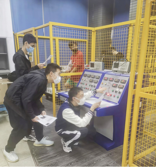 台湾av
