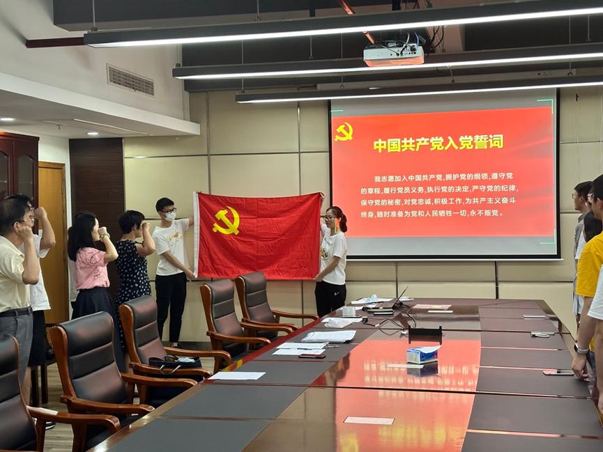 台湾av