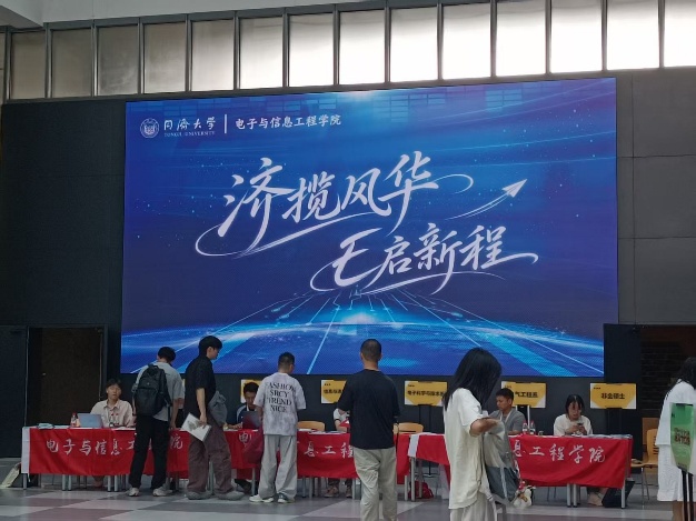 台湾av