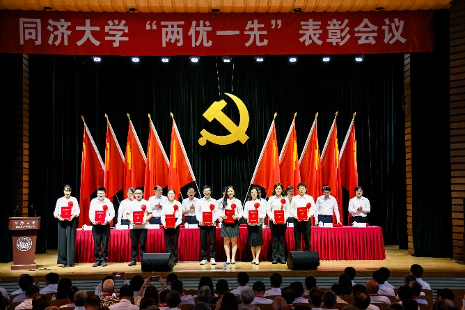 台湾av