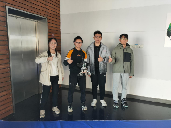 台湾av