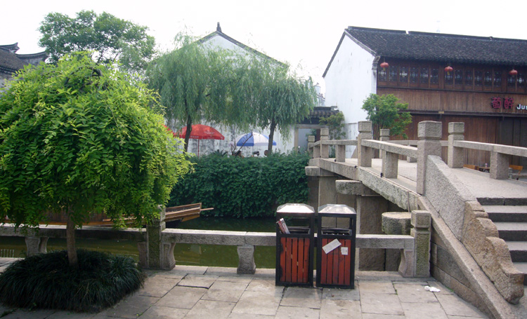 台湾av