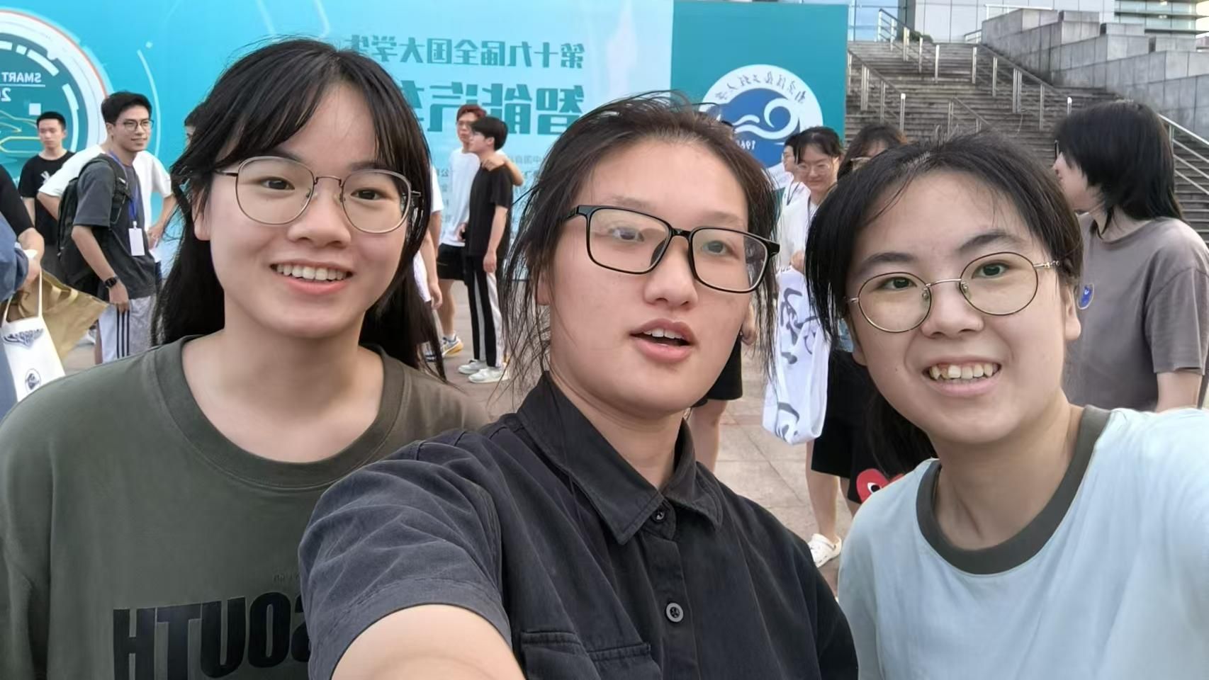 台湾av