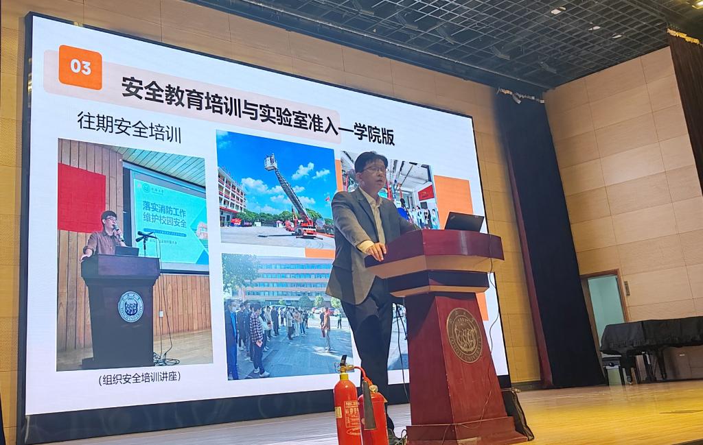 台湾av