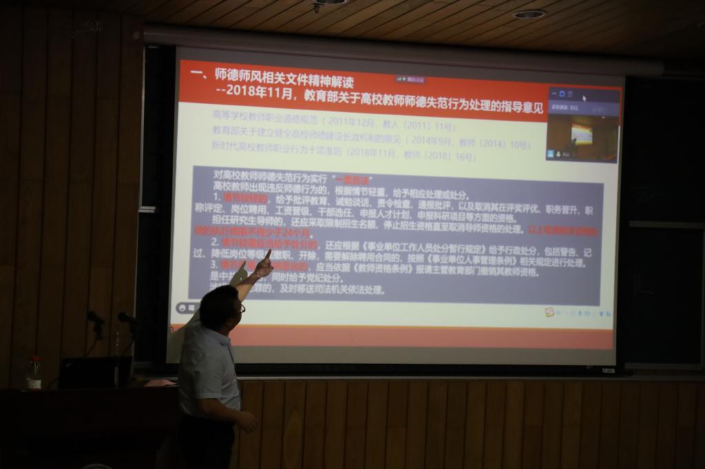 台湾av